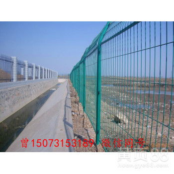 湖南護欄網批發 高品質雙邊絲、邊框、高速與鐵路護欄網一站式采購