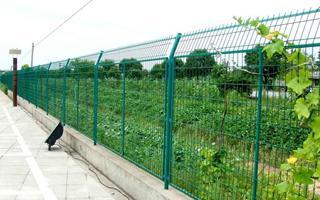北京四環(huán)路護欄網 城市交通安全與美觀的守護者